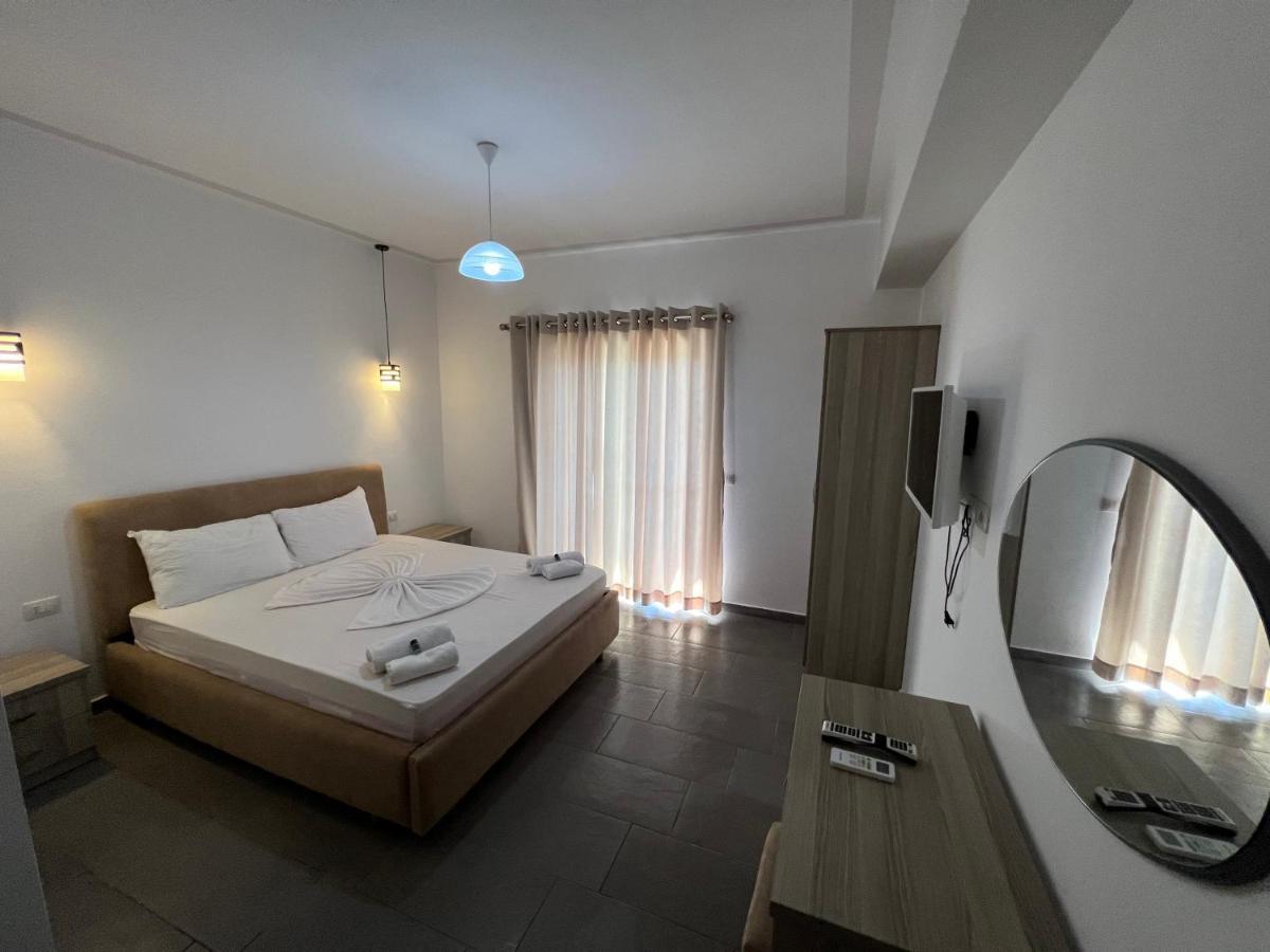 Hotel Irini Sarande Exterior photo