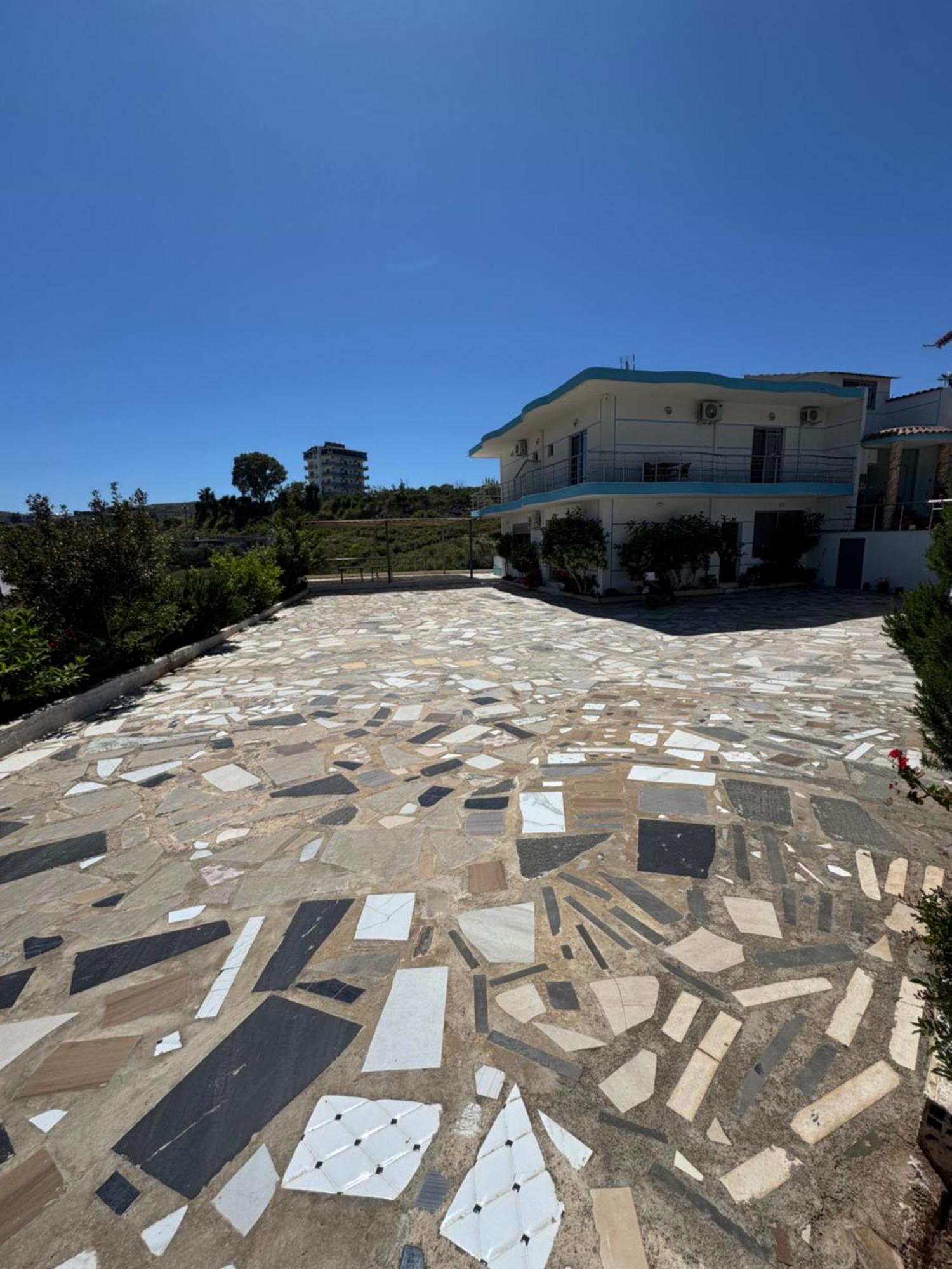 Hotel Irini Sarande Exterior photo